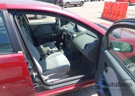 2005 Saturn Ion 3 from USA, damaged, VIN 1G8AL52F45Z130063